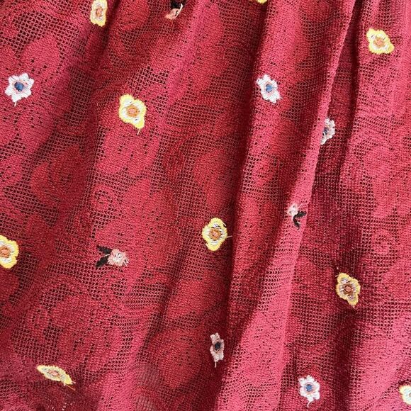 MI AMI Embroidered Floral Lace Ruffle Mini Babydoll Dress Medium Burgundy - Picture 7 of 13